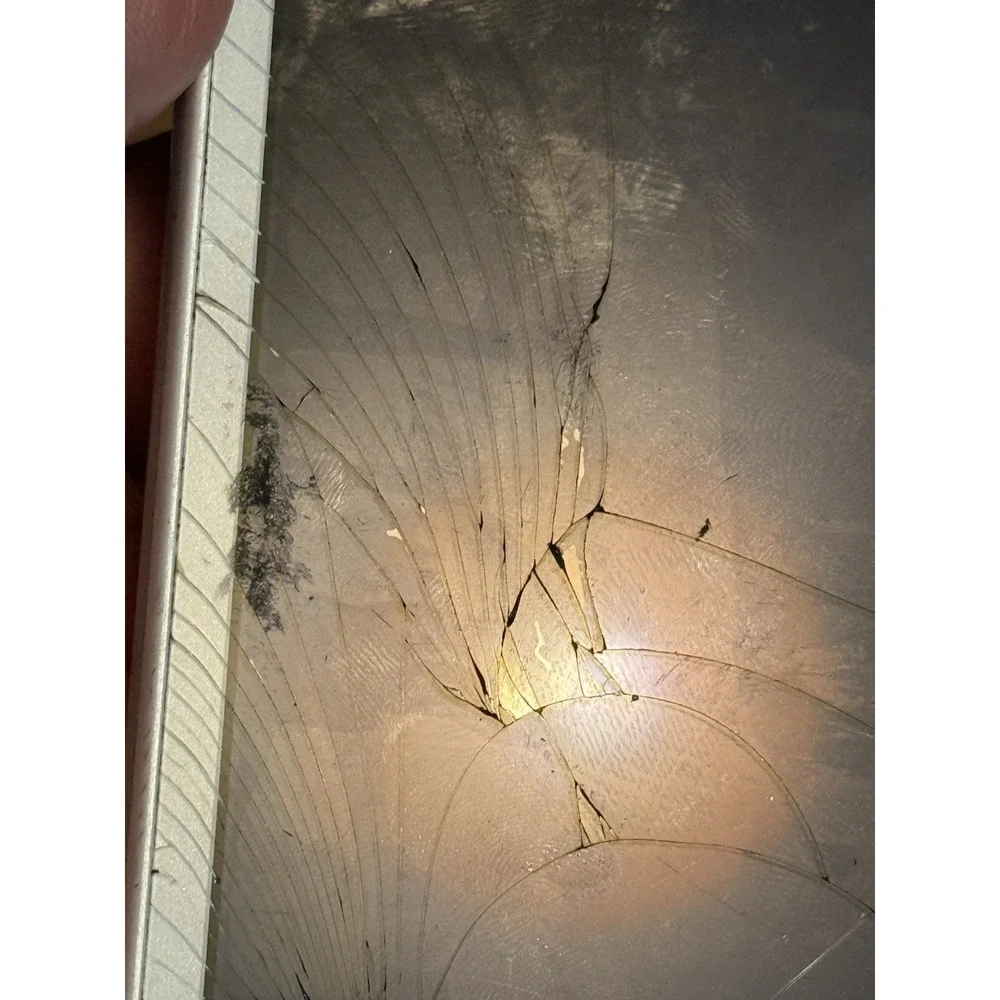Samsung Galaxy Tab A 7-Inch 8GB Android, ,SM-T280 , Crack Screen And Camera